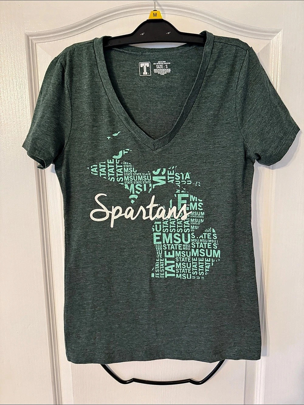 Michigan State University MSU Spartans Graphic V-Neck Tee Green Size S/Medium